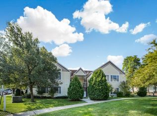 124 Falcon Ridge Way N #124, Hamburg, NJ 07419