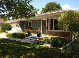 916 W Taylor St, Appleton, WI 54914