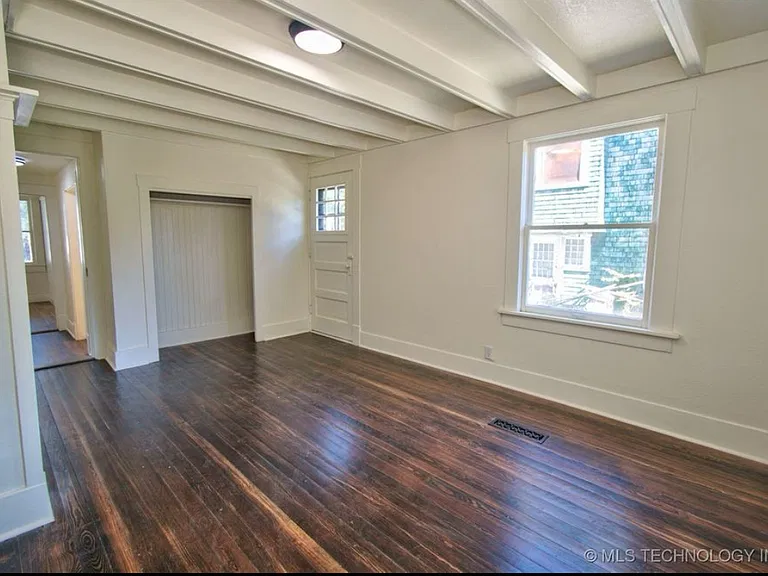 2310 Boston St — Photo 10