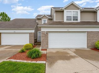1972 S Pointe Dr, Lawrenceburg, IN 47025