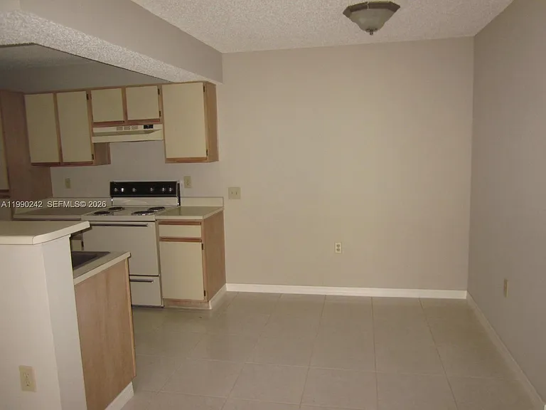 15051 SW 103rd Ln #103 — Photo 3