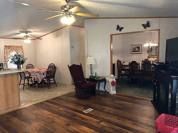4th image of 241 Whisper Dr