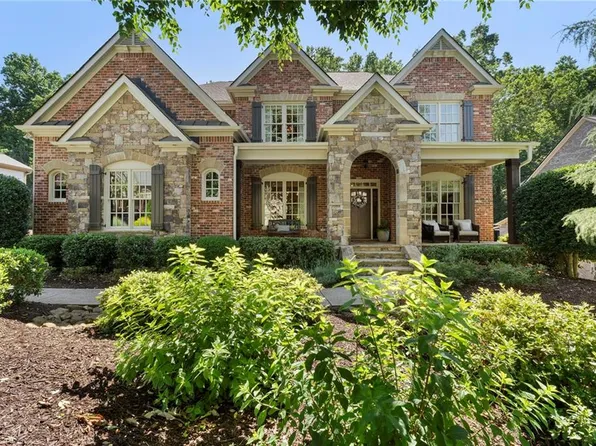 4330 Manor Creek Dr, Cumming, GA 30040