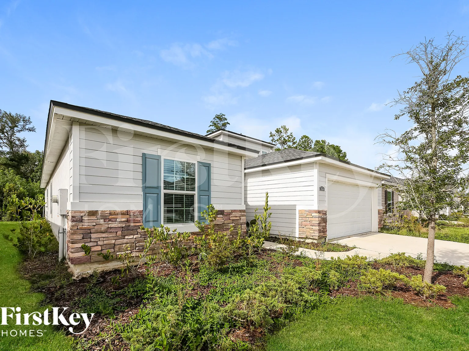 4 bed, 3.0 bath, 2188 sqft, $2,080 — Photo 2