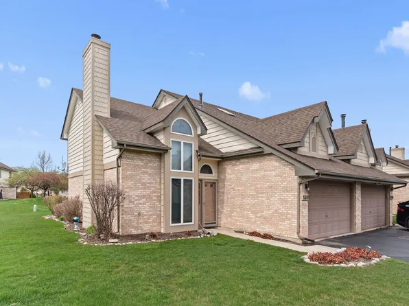 1361 W 94th Ct, Crown Point, IN 46307