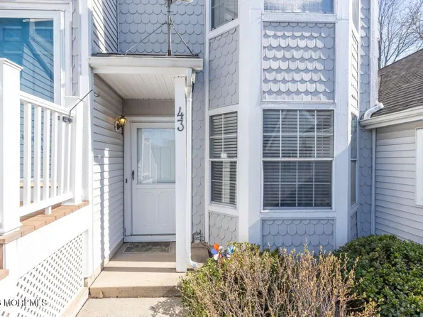 43 Poplar Place, Freehold, NJ 07728