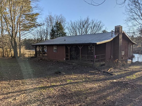 Front side main house with ground-level access