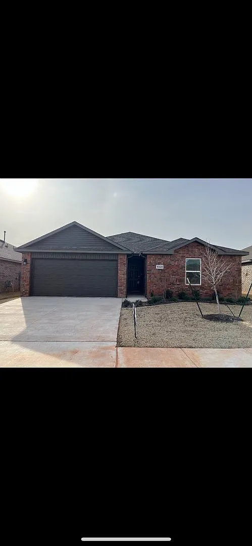 Brand new home in Sara park addition — Photo 2