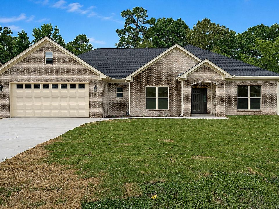 1st image of 357 Regal Oaks Cir