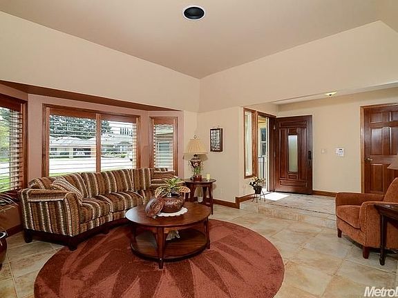 2nd image of 7525 Willowview Ct