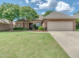 1007 Bowsprit Ln, Brandon, MS 39047