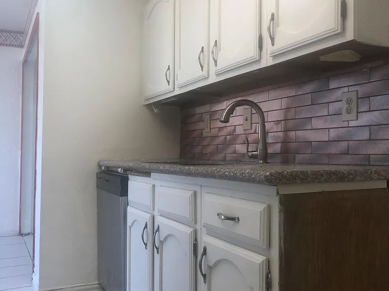 7817 Summerglen Rd — Photo 8