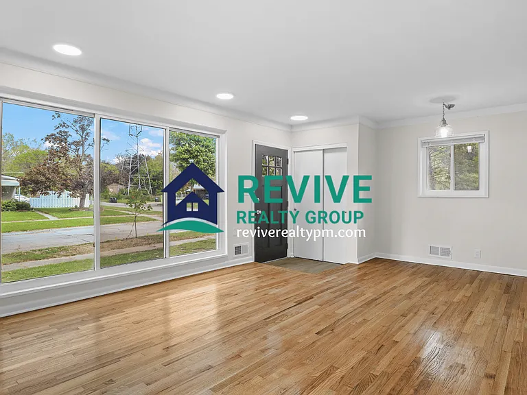36665 Angeline Cir — Photo 4