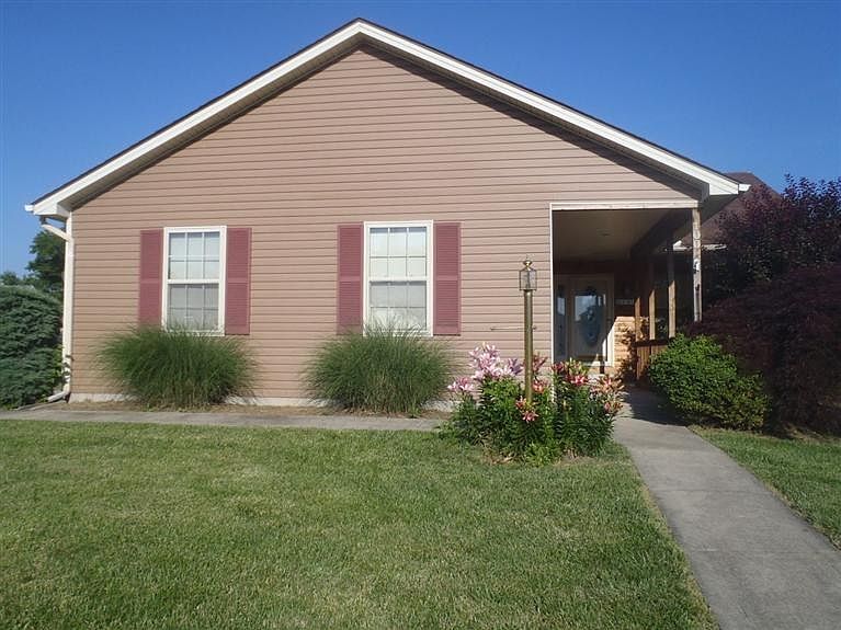 1st image of 100 Zachery Dr