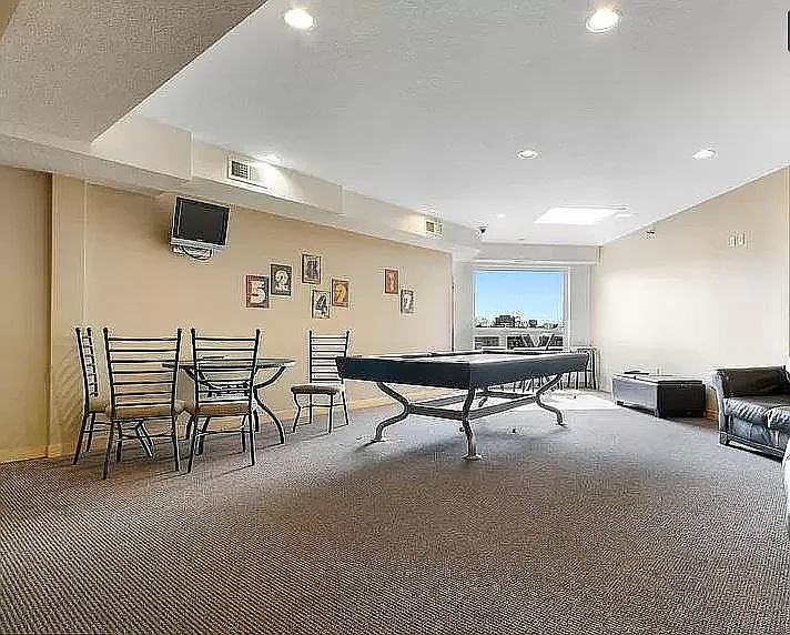2600 University Ave SE #107 — Photo 18