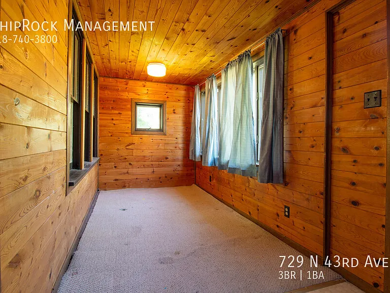 729 N 43rd Ave E — Photo 2