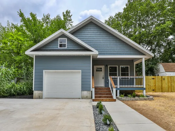 2110 N Campbell Avenue, Springfield, MO 65803