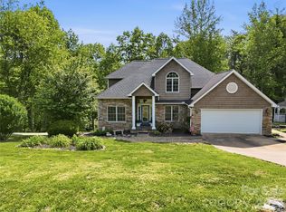 275 Ferguson Dr, Asheville, NC 28806