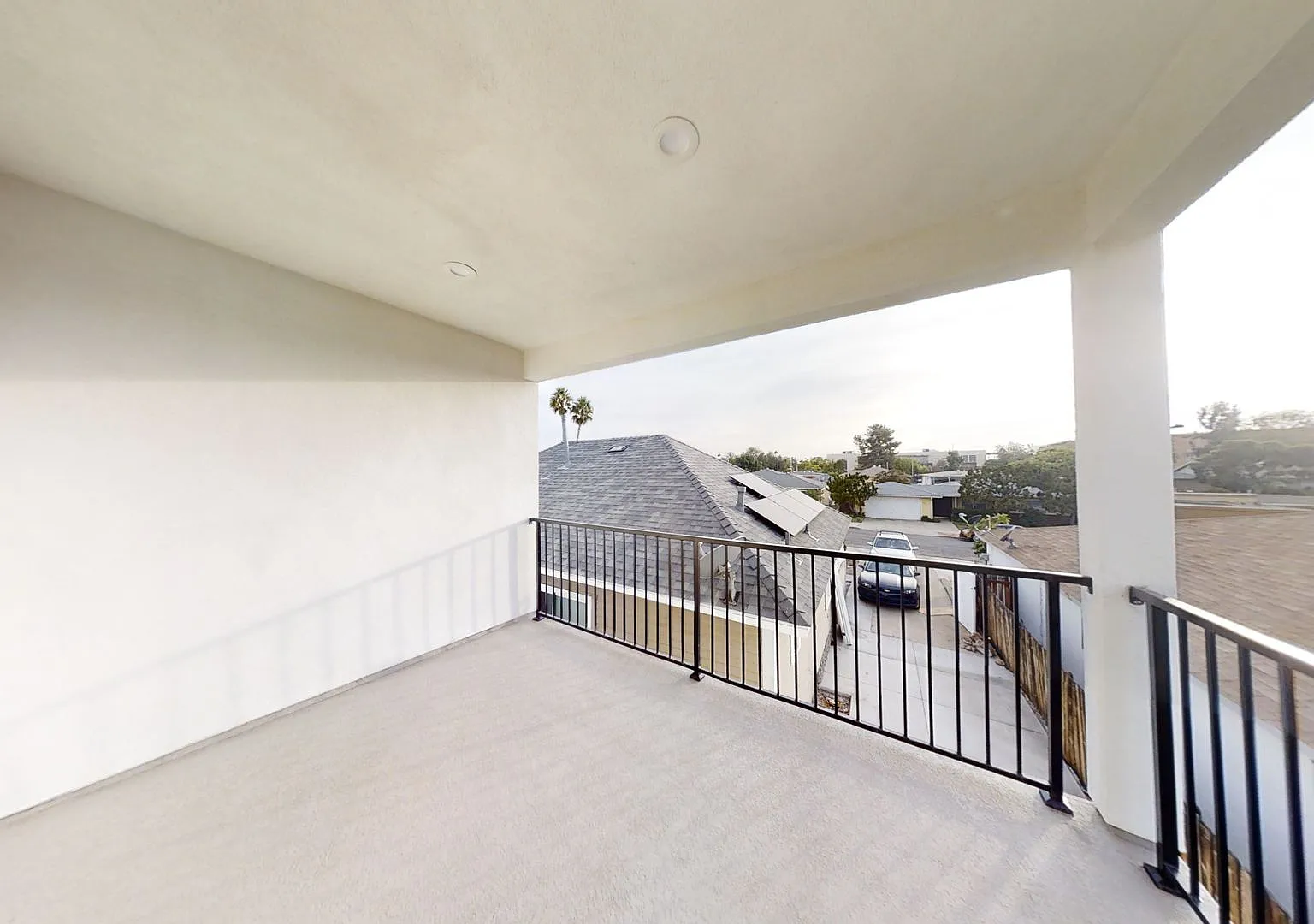 4BD/2BA on the Corner of Catoctin and Montezuma — Photo 4