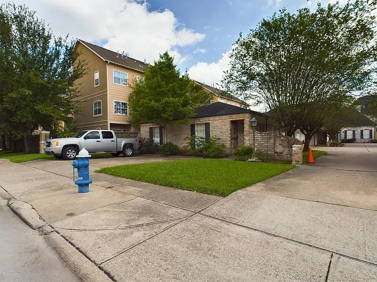 5627 Winsome Ln — Photo 34