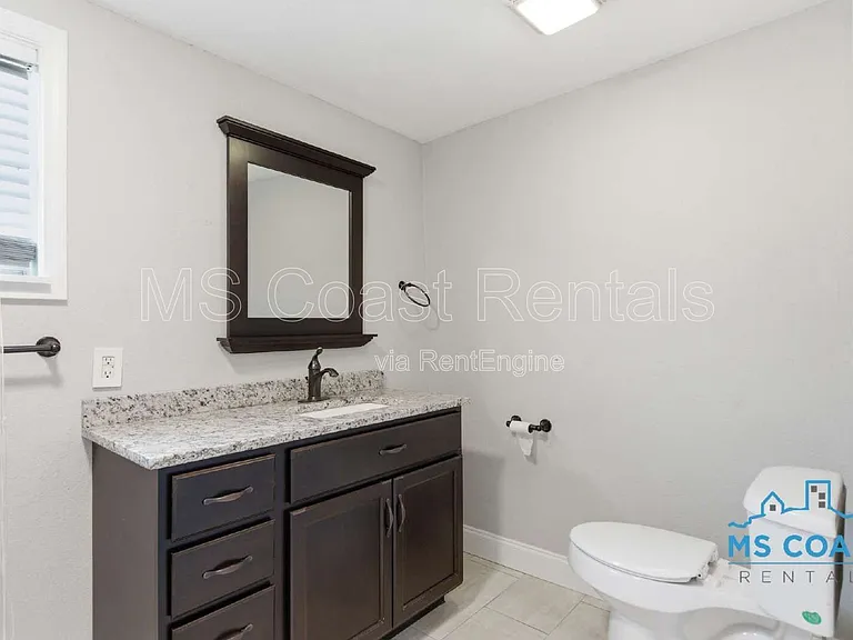 4319 Lewis St — Photo 15