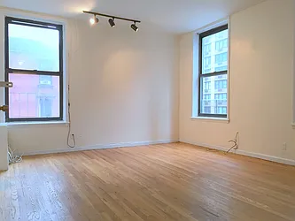 Rented by Salizzoni Realty