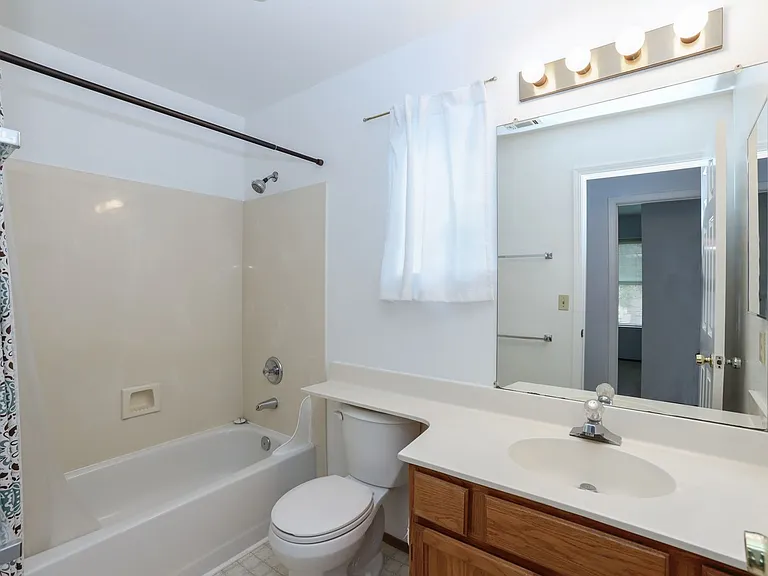 1055 Hull Ln — Photo 19