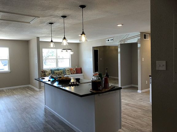 4th image of 4415 Monty Dr