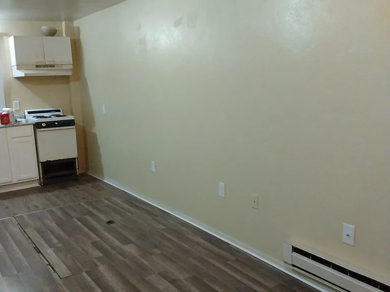 304 N Nanticoke Ave #4 — Photo 2