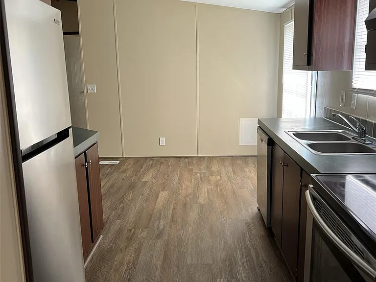 16524 Spring Rain Ct — Photo 9
