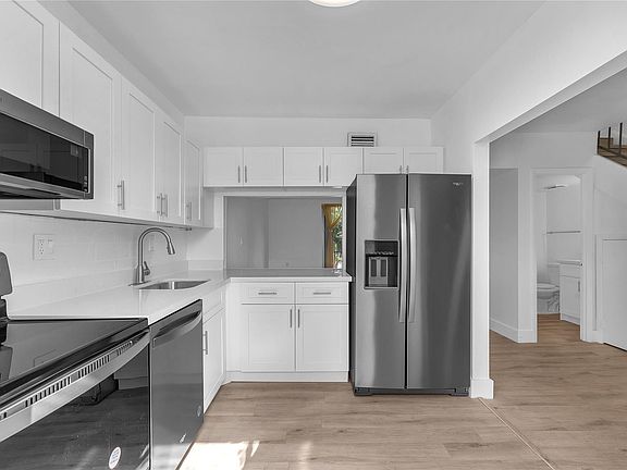 2nd image of 1655 NE 115th Street #20