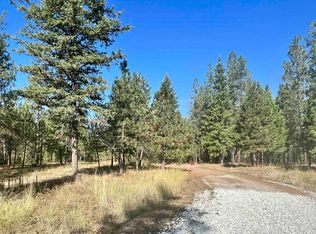 3323 Roitz Rd, Valley, WA 99181