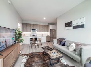 736 N Milwaukee Ave #607, Chicago, IL 60642