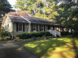 9820 Gralyn Rd, Raleigh, NC 27613