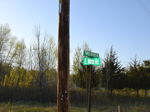3rd image of 2956-3 Rivers Rd