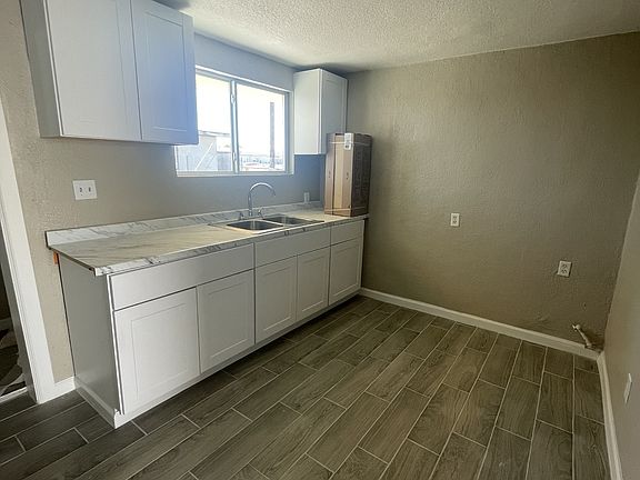 4th image of 10212 Calcutta Dr #D