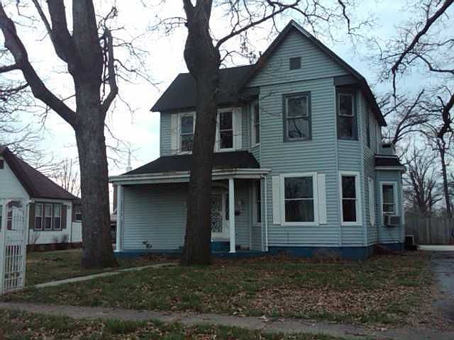 1st image of 307 N Marion St