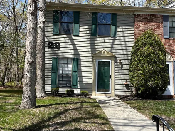 15 Greenwich Dr #15, Absecon, NJ 08205