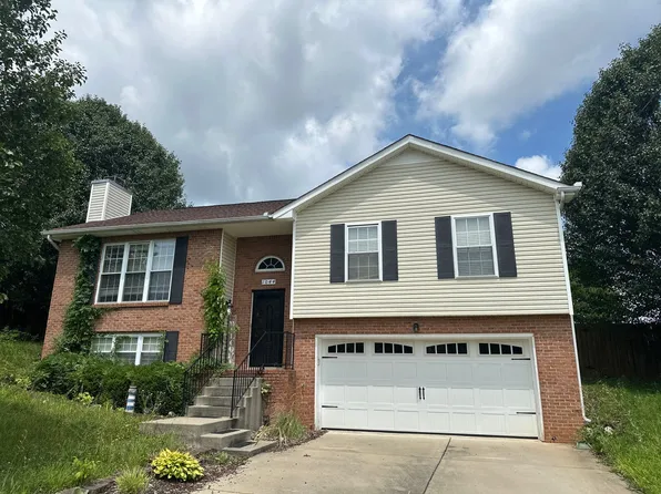1044 Holly Rock Ct, Clarksville, TN 37040