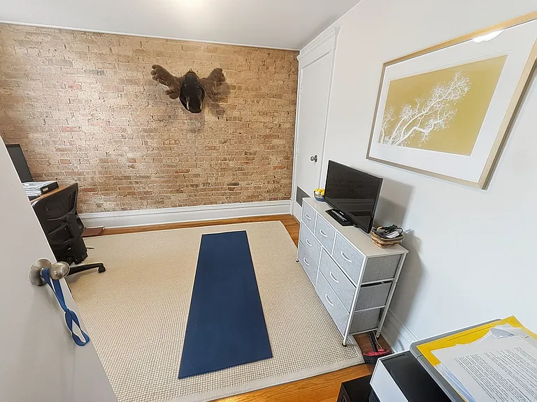 1609 N Leavitt St #1 — Photo 16