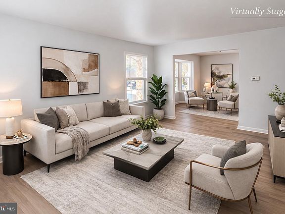 2nd image of 423 Jackson Ave