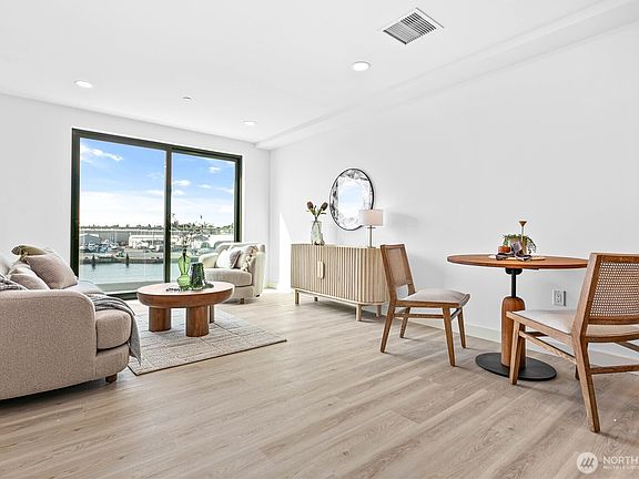 2nd image of 1019 Granary Avenue #402
