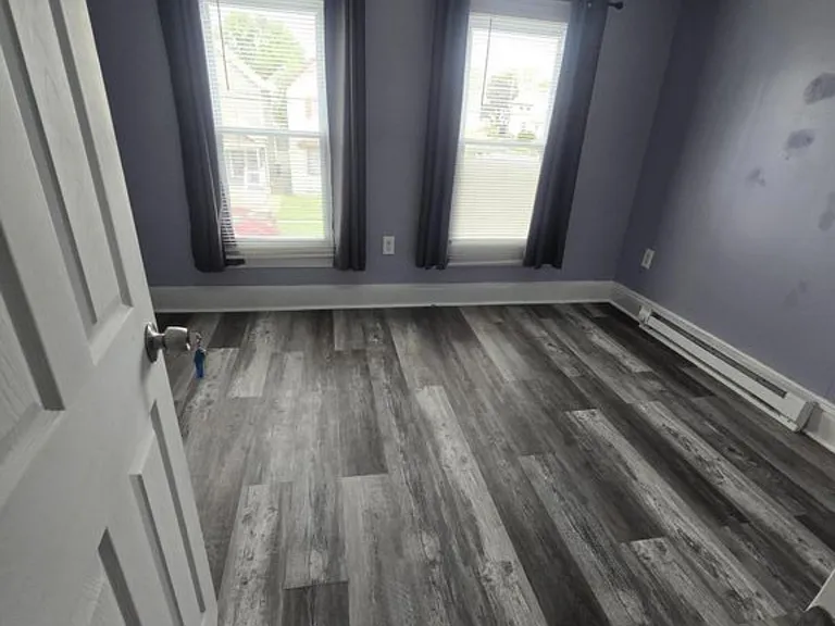 325 Ferdinand St — Photo 6