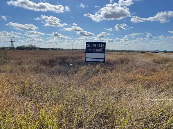4768 Masters St, Robstown, TX 78380