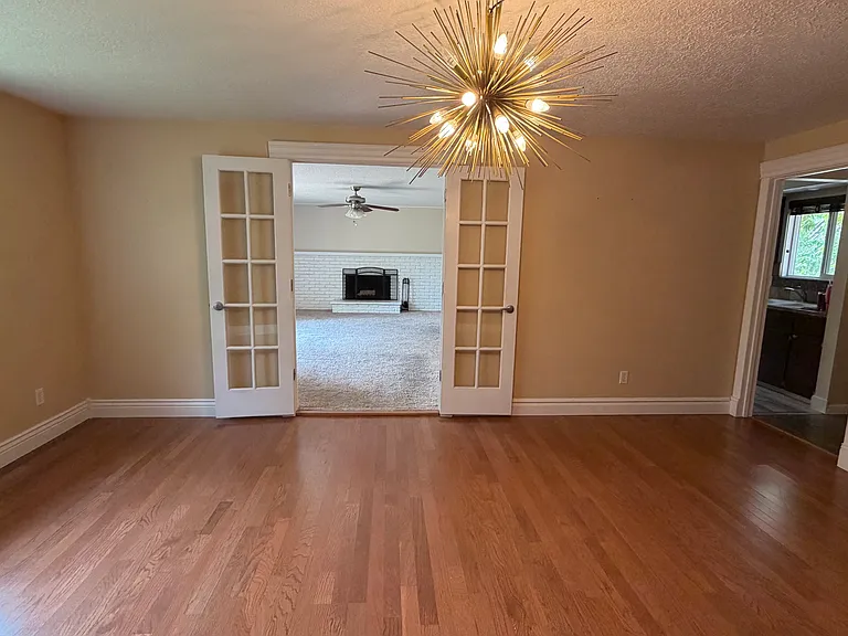 2920 N Pauley Dr — Photo 16