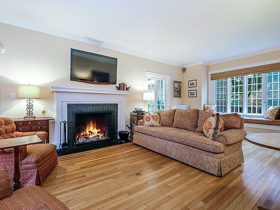 60 Elk Ave New Rochelle, NY (09 of 44).jpg