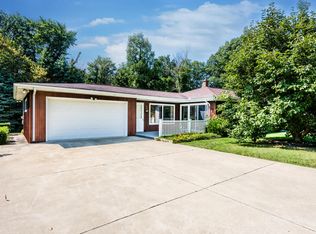 5952 Adams St, Coloma, MI 49038