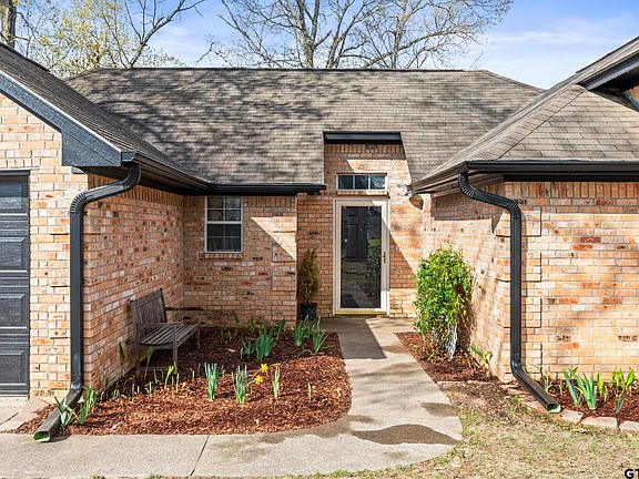 4th image of 11114 Marcella Cir