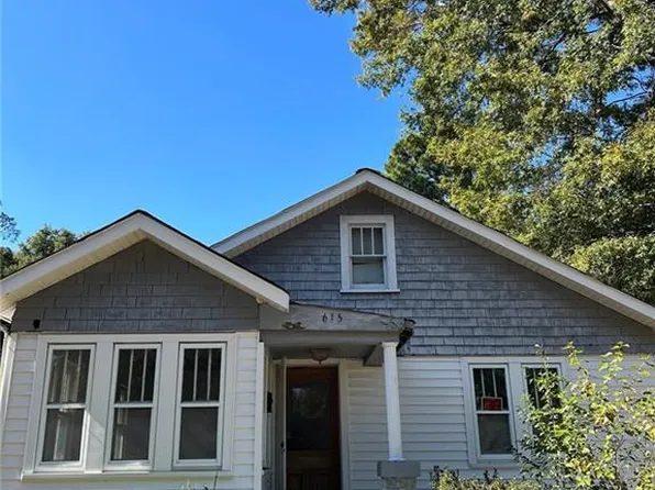 615 Atwater St, Burlington, NC 27215