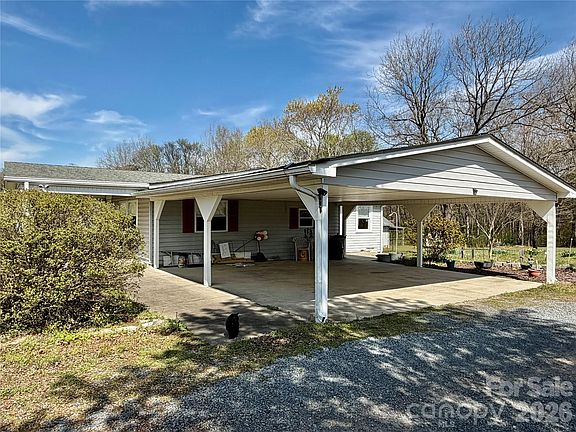 3rd image of 24386 Endy Rd